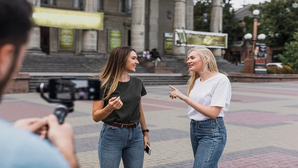 Best Street Interview Agencies for Snapchat, TikTok, and Vertical Social Video